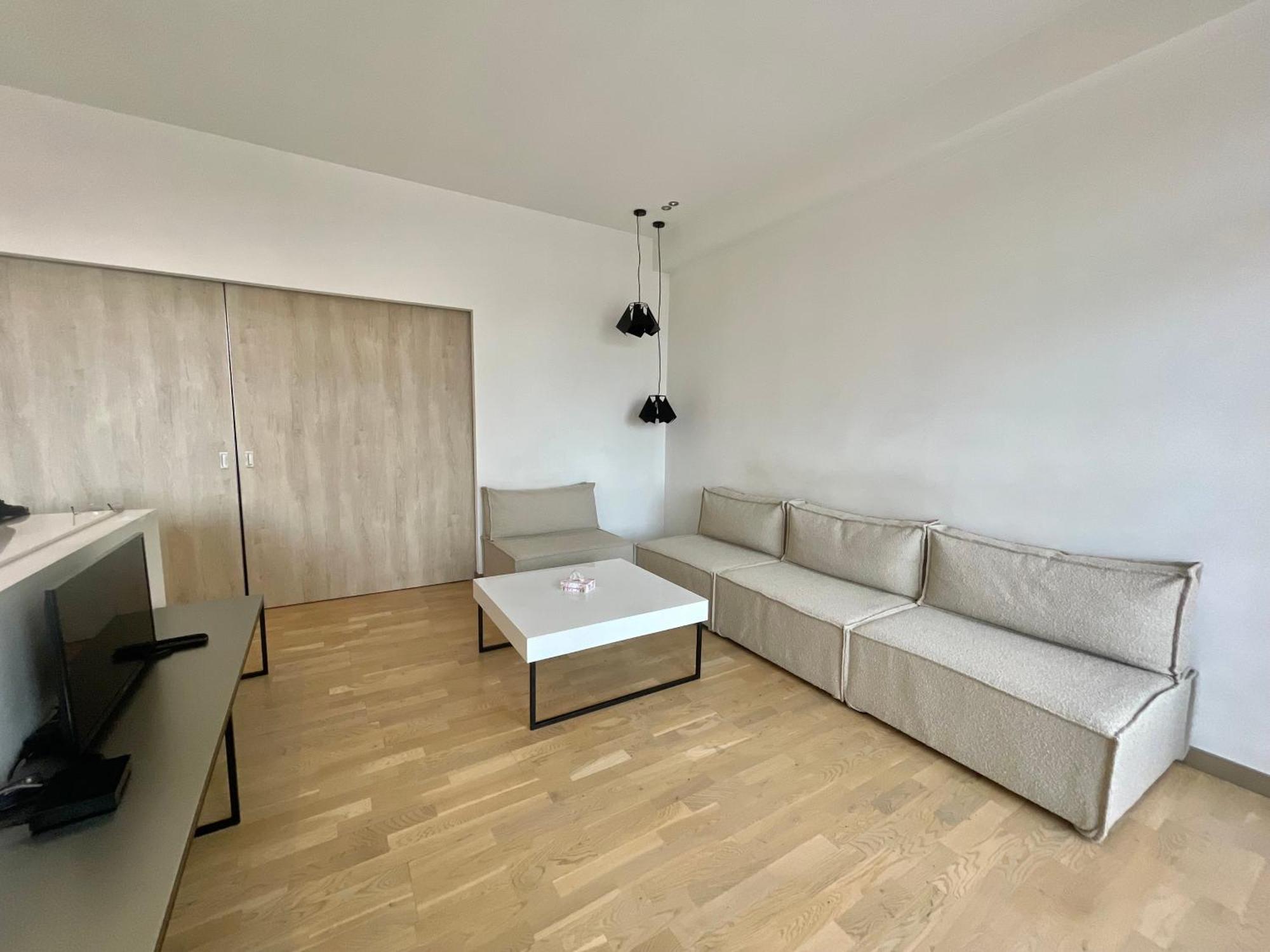 Metro Apartment Jerevan Buitenkant foto