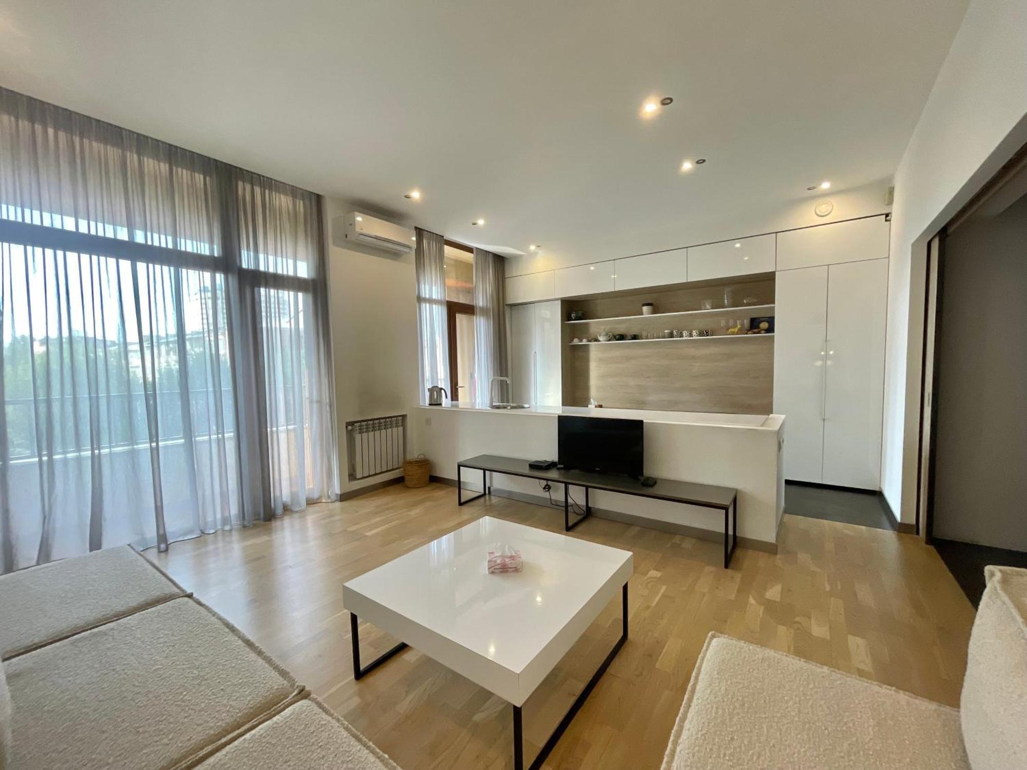 Metro Apartment Jerevan Buitenkant foto